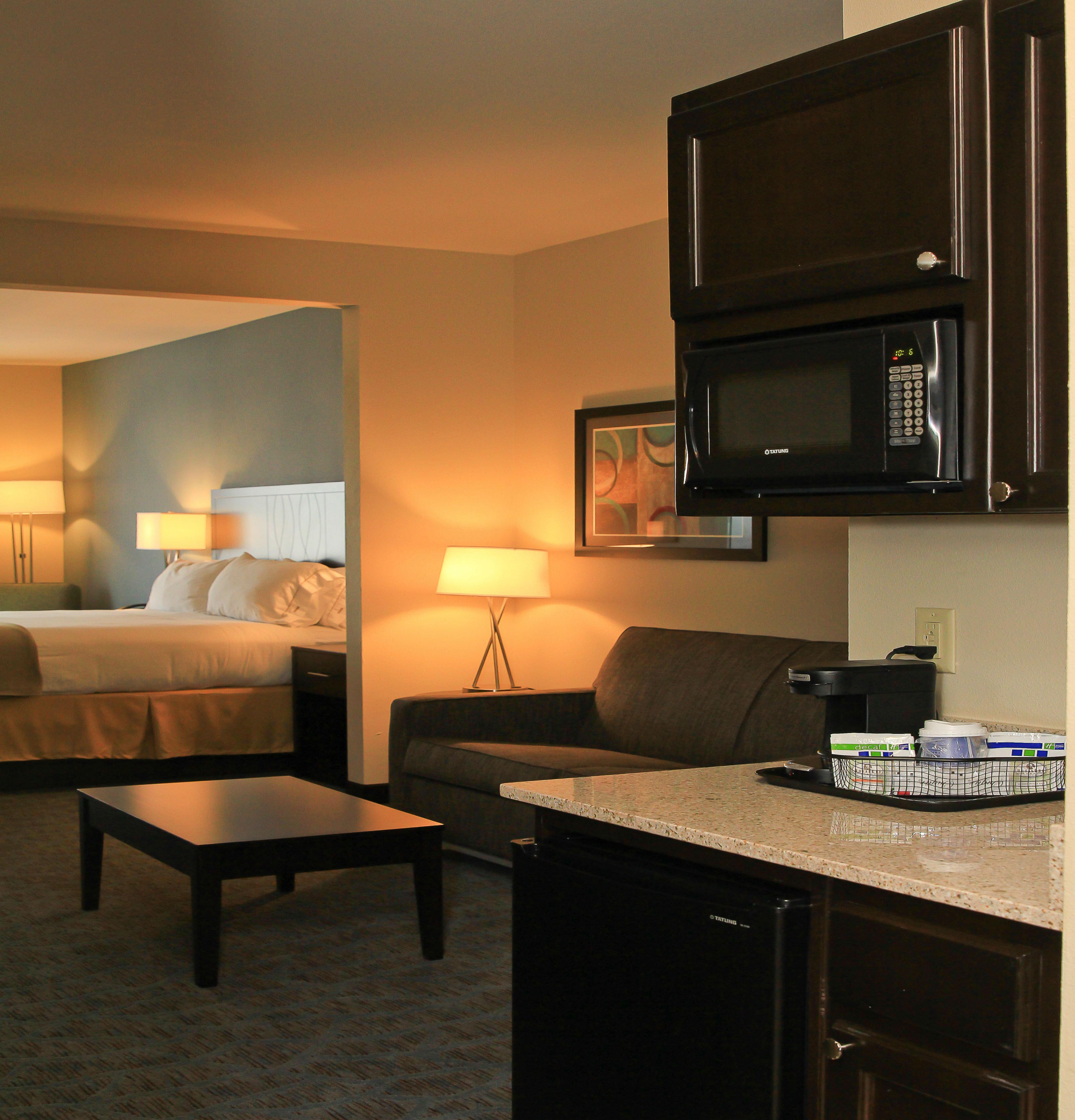 Express & By Ihg 2* Floresville