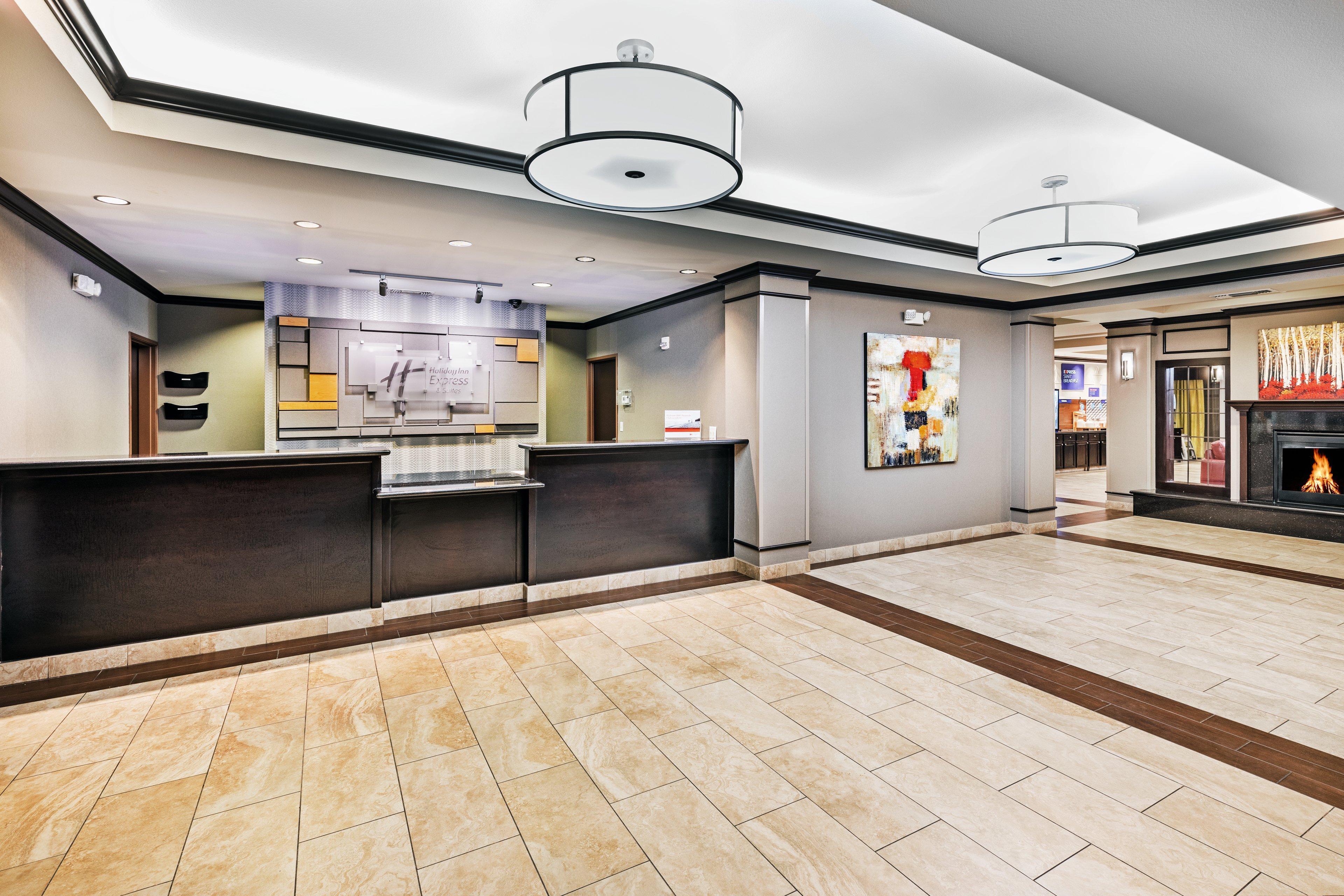 Hotel Express & By Ihg Floresville