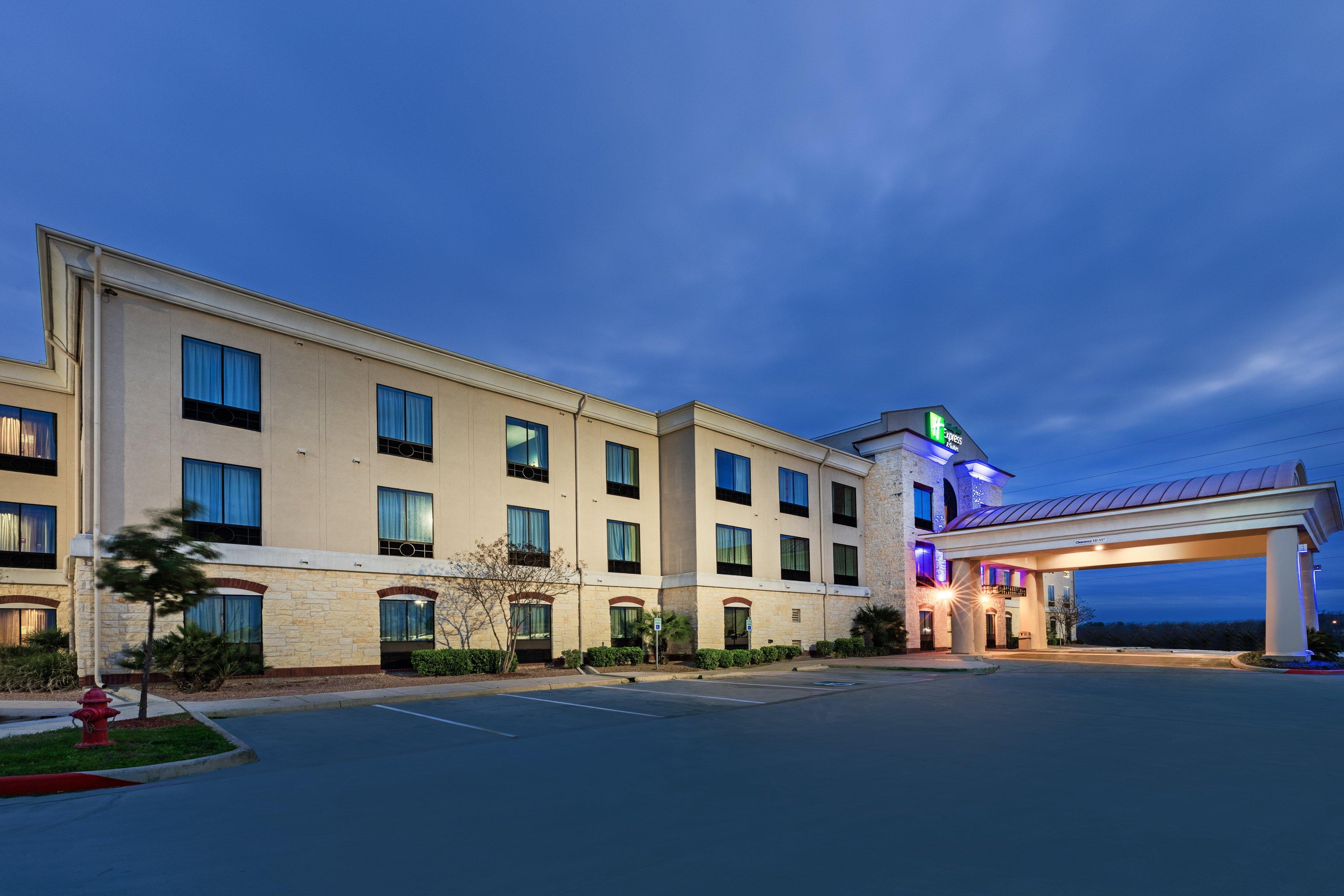 Hotel Express & By Ihg