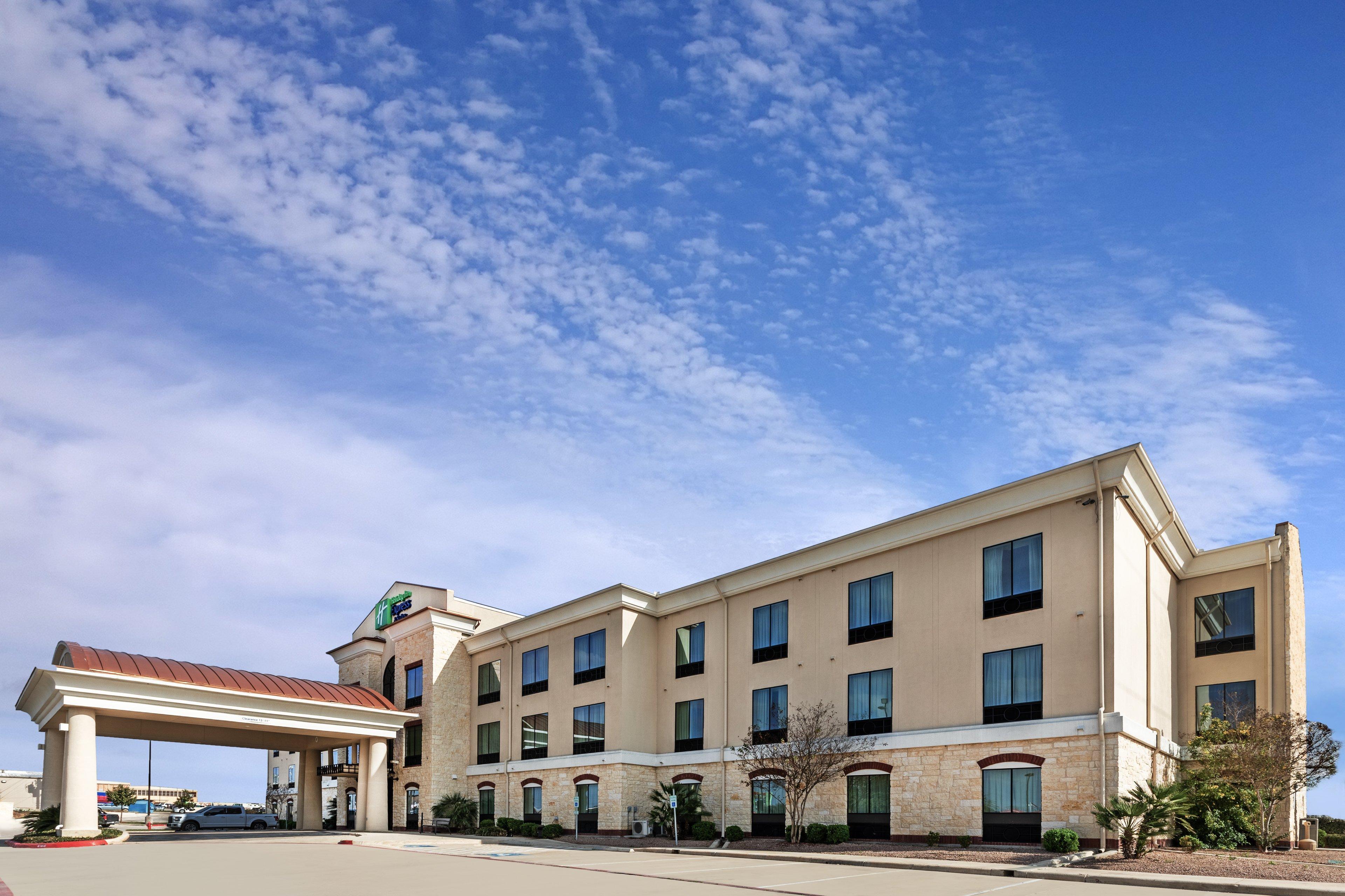 Express & By Ihg
