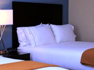 Hotel Express & By Ihg 2*