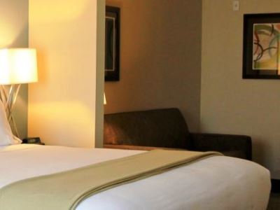 Express & By Ihg Hotel