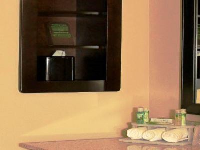 Express & By Ihg 2*